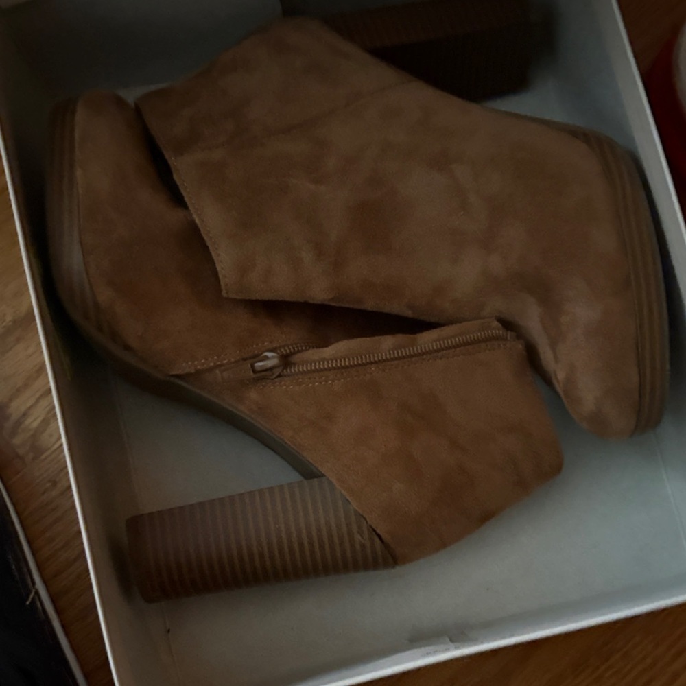 Lauren Conrad tan suede ankle boots.